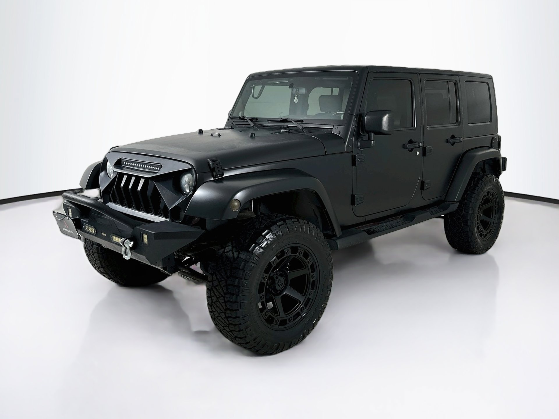 Used 2010 Jeep Wrangler Unlimited Sahara w/ Trailer Tow Group AWD/4WD image 3