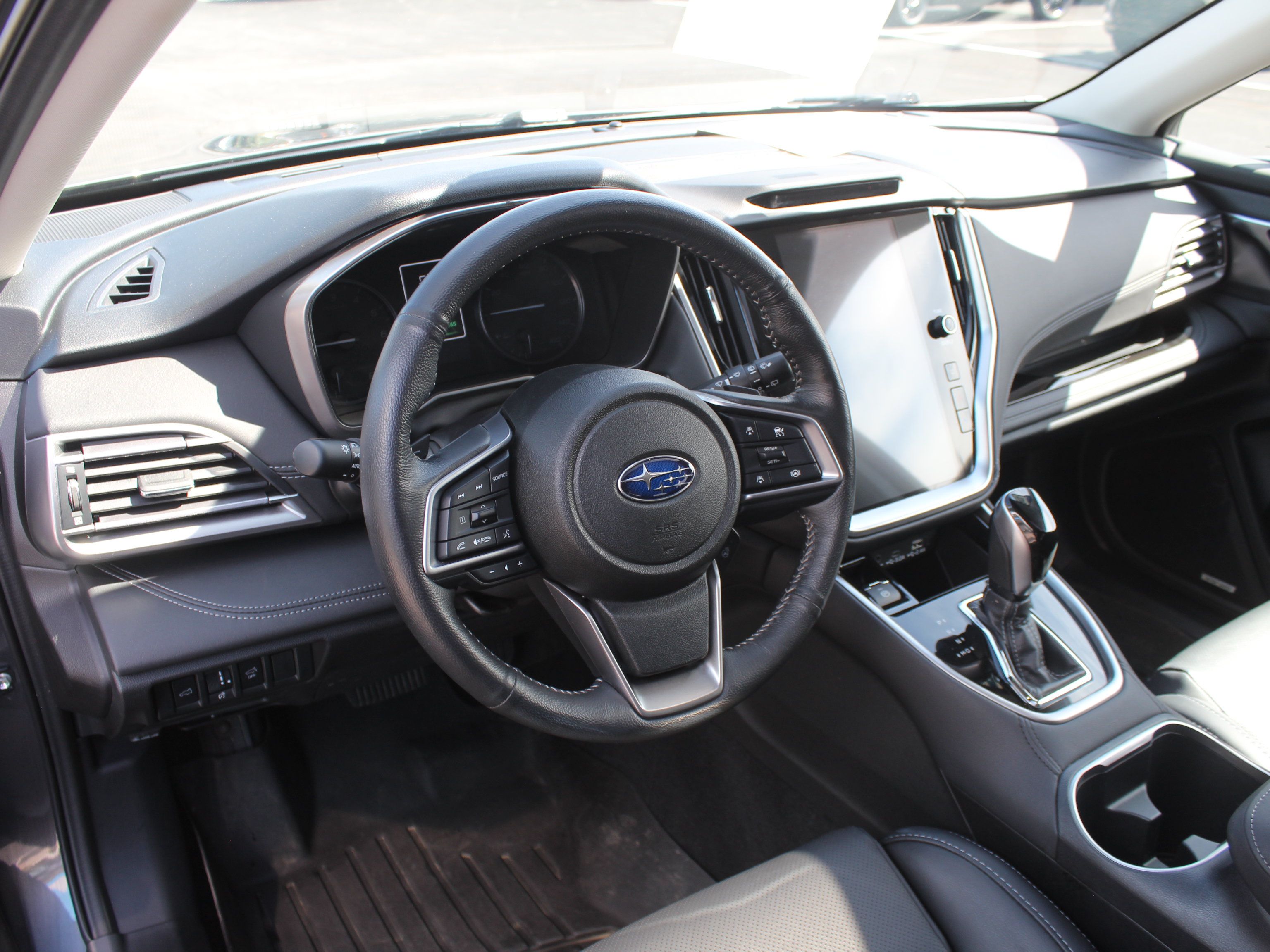 Used 2025 Subaru Outback Limited XT AWD/4WD image 16