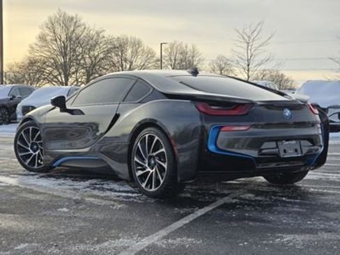 Used 2016 BMW i8 image 3