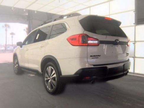 Used 2019 Subaru Ascent Limited w/ Popular Package #3 AWD/4WD image 3