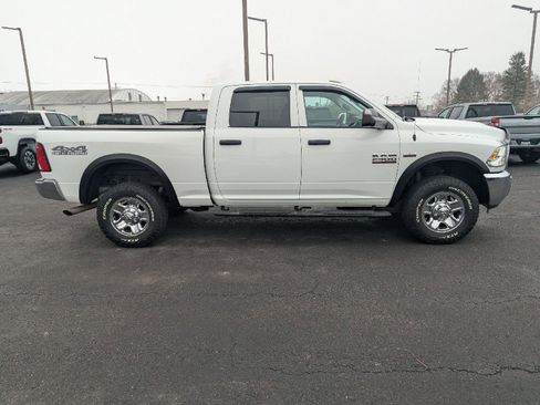 Used 2018 RAM 2500 Tradesman w/ Chrome Appearance Group image 8