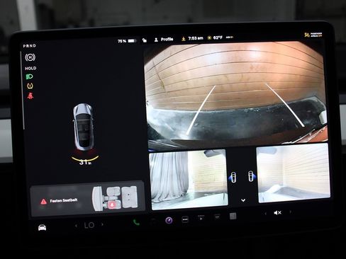 Used 2022 Tesla Model 3 image 19