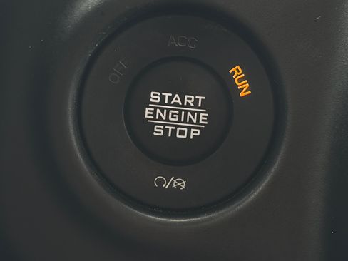 Used 2021 Jeep Wrangler Unlimited Sport AWD/4WD image 21