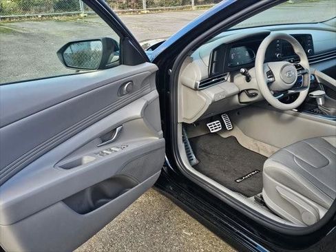 New 2026 Hyundai Elantra Sport w/ Cargo Package FWD image 17