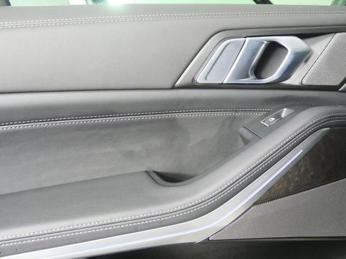 Used 2025 BMW X5 xDrive40i image 13