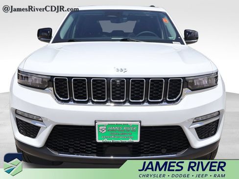 Used 2022 Jeep Grand Cherokee Limited 4xe w/ Luxury Tech Group II AWD/4WD image 7