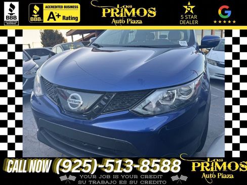 Used 2019 Nissan Rogue Sport SV FWD image 1