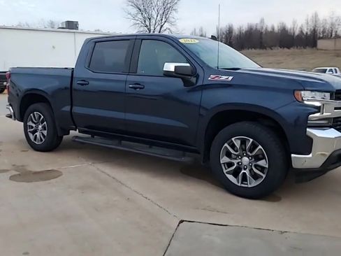 Used 2022 Chevrolet Silverado 1500 LT image 2