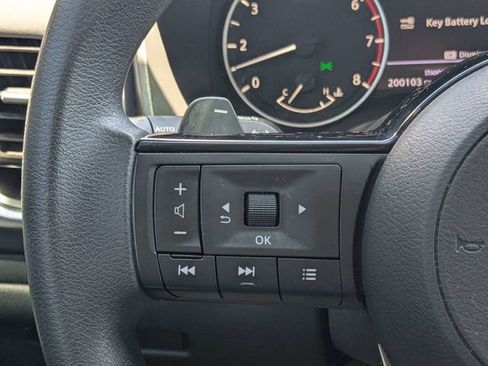 Used 2021 Nissan Rogue SV FWD image 22
