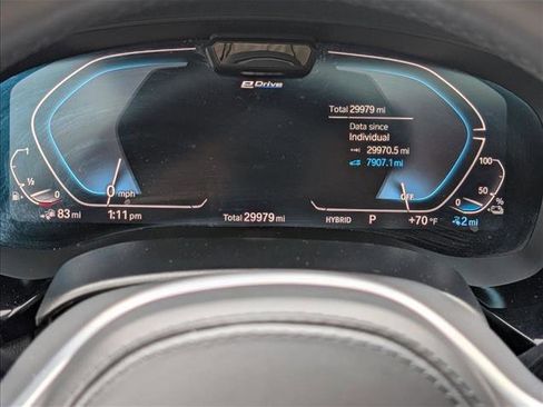 Used 2023 BMW 530e w/ M Sport Package RWD image 10