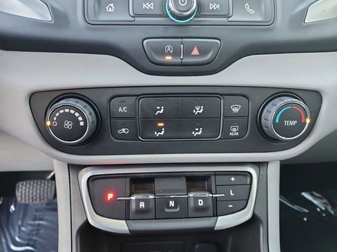 Certified 2024 GMC Terrain SLE image 15