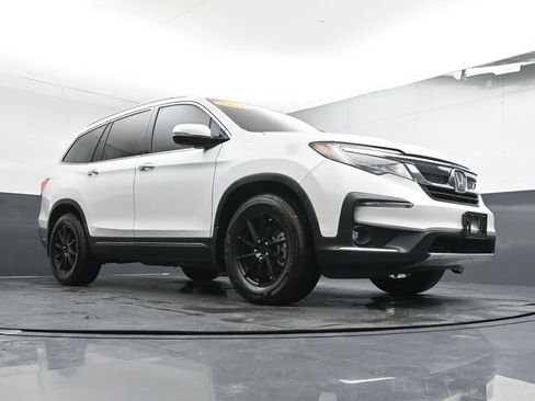 Used 2021 Honda Pilot Touring image 32