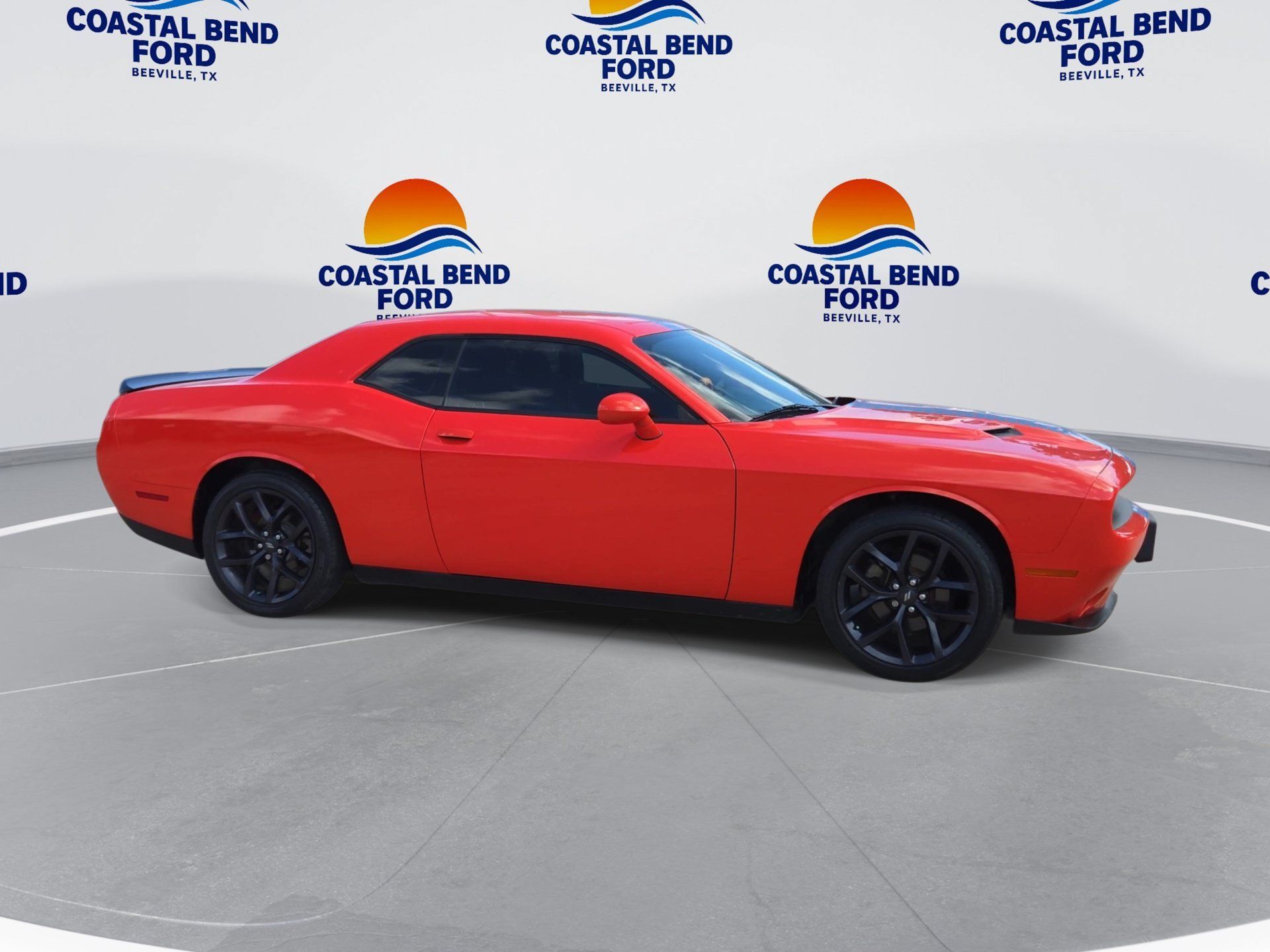 Used 2021 Dodge Challenger SXT w/ Blacktop Package RWD image 9