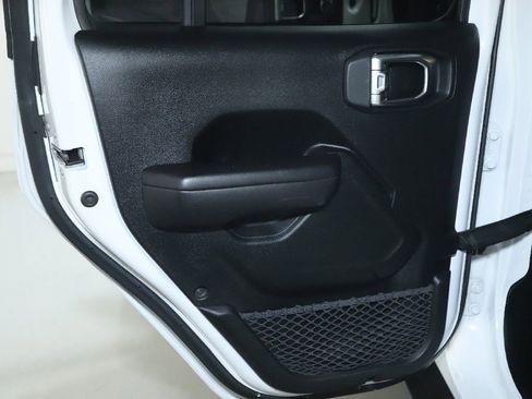 Used 2020 Jeep Wrangler Unlimited Rubicon w/ Quick Order Package 28Y Recon AWD/4WD image 13