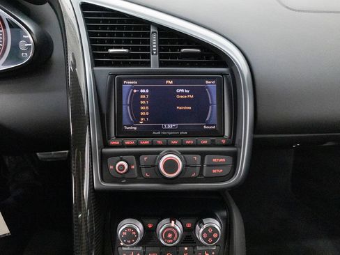 Used 2010 Audi R8 V10 AWD/4WD image 18