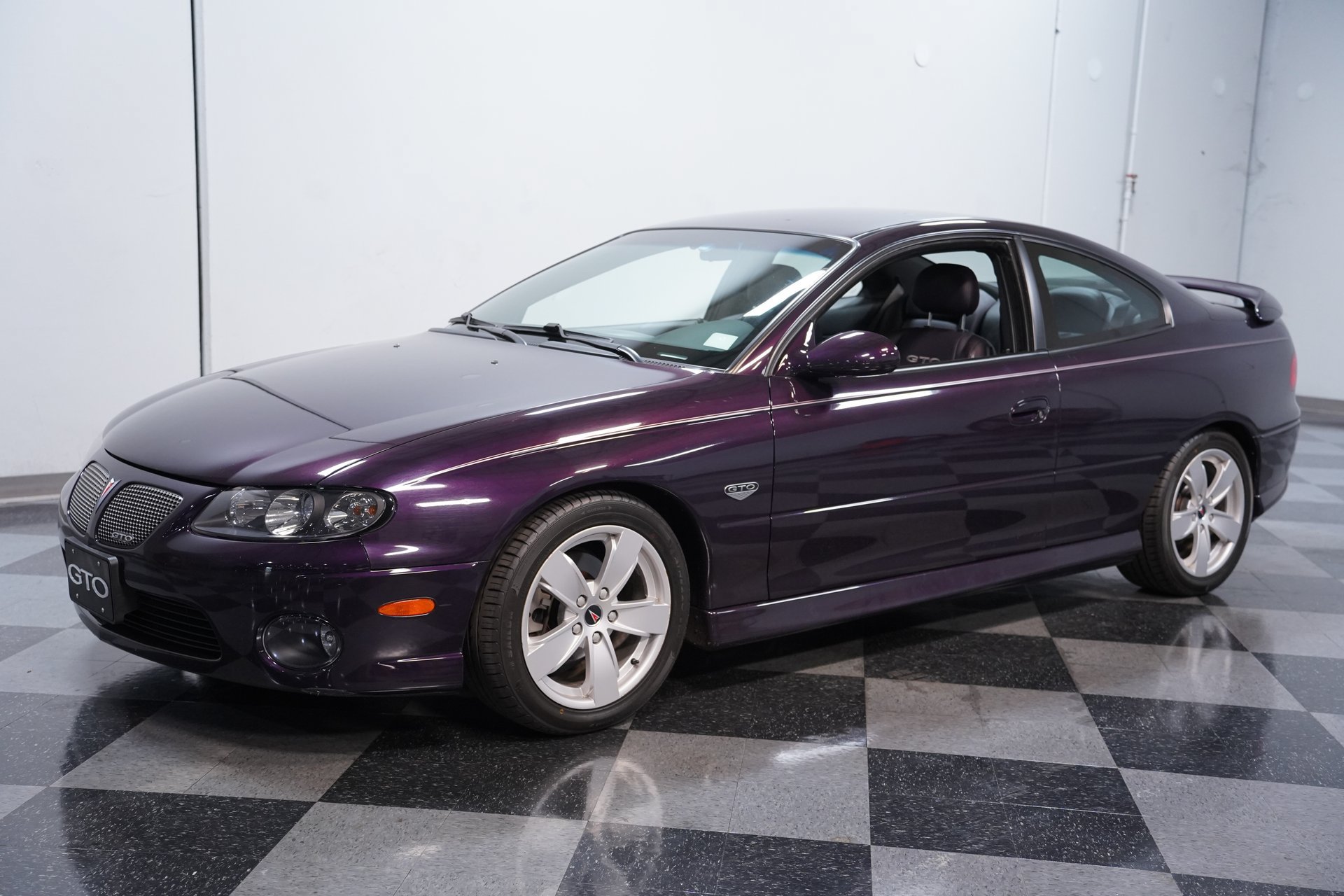 Used 2004 Pontiac GTO RWD image 6