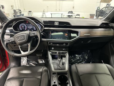 Used 2019 Audi Q3 2.0T Premium Plus w/ Premium Plus Package AWD/4WD image 29