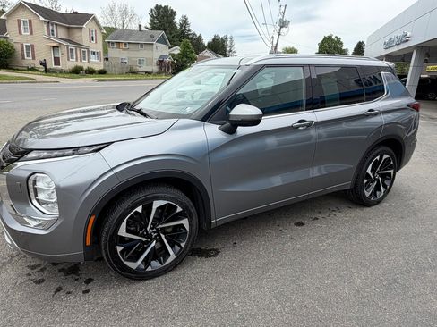 Used 2022 Mitsubishi Outlander SEL AWD/4WD image 5