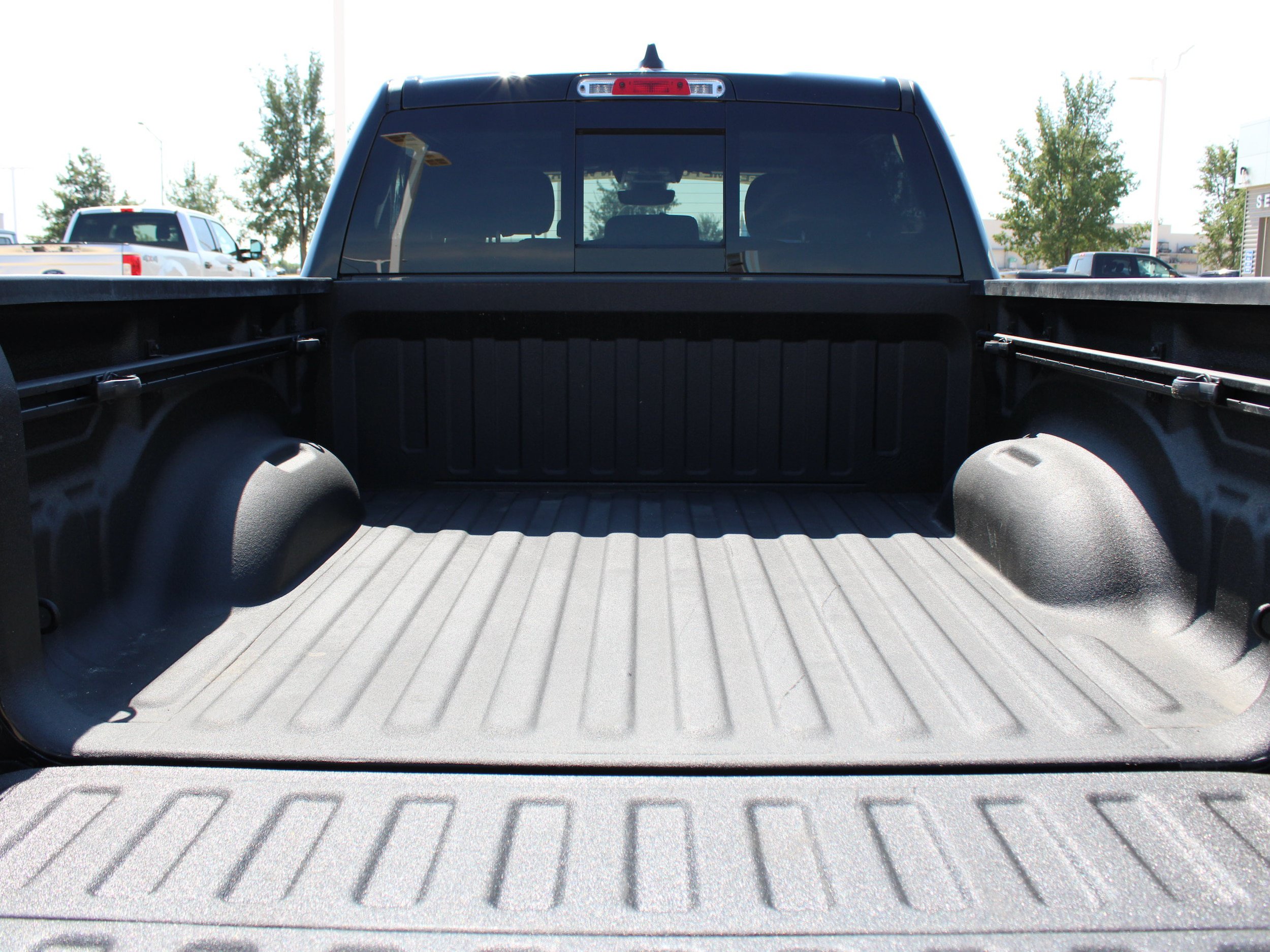 Used 2022 RAM 1500 Big Horn AWD/4WD image 6
