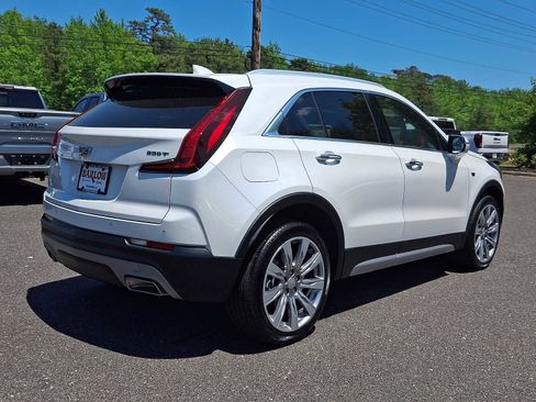 Used 2023 Cadillac XT4 Premium Luxury w/ Cold Weather Package FWD image 6