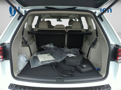 New 2026 Volkswagen Atlas SEL Premium R-Line image 19