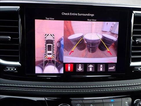 New 2026 Chrysler Pacifica Limited w/ Uconnect Theater Family Group AWD/4WD image 21