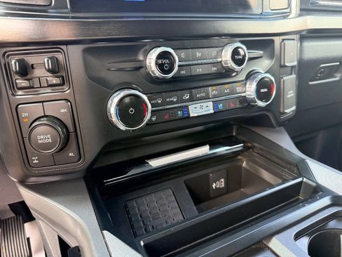 Used 2023 Ford F250 Lariat w/ Lariat Ultimate Package AWD/4WD image 34