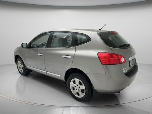 Used 2014 Nissan Rogue S AWD/4WD image 4