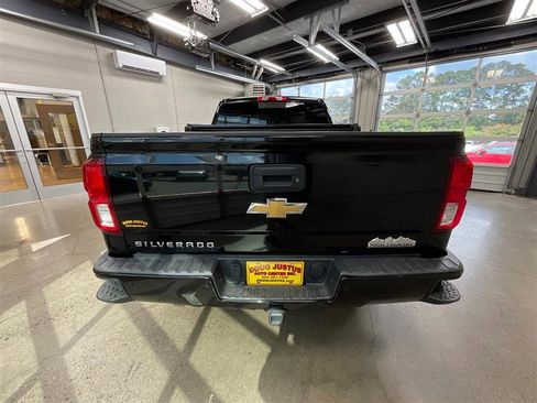 Used 2017 Chevrolet Silverado 1500 High Country AWD/4WD image 4
