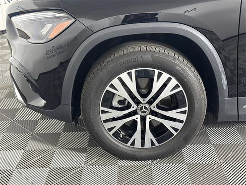 Certified 2025 Mercedes-Benz GLA 250 image 11