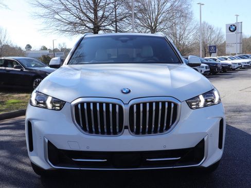 New 2026 BMW X5 sDrive40i w/ Premium Package image 2