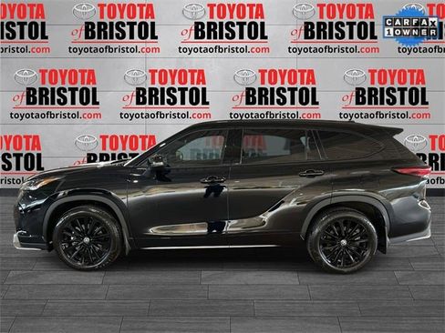 Used 2025 Toyota Highlander XSE image 7