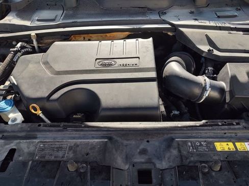Used 2018 Land Rover Discovery Sport HSE AWD/4WD image 32