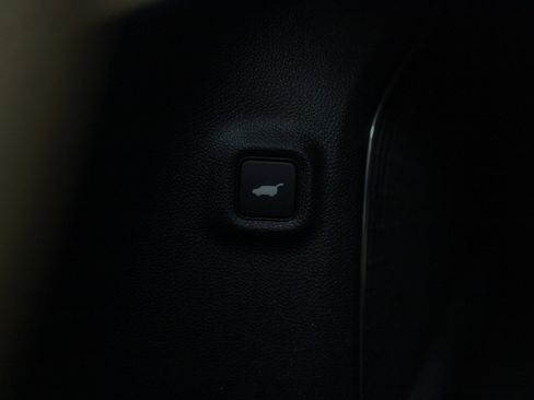 Used 2023 Acura MDX SH-AWD w/ Advance Package image 17