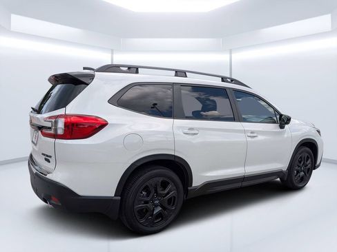 Certified 2025 Subaru Ascent Bronze Edition w/ Onyx Package AWD/4WD image 3