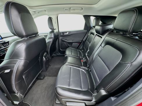 Used 2022 Ford Escape SEL w/ Technology Package image 16