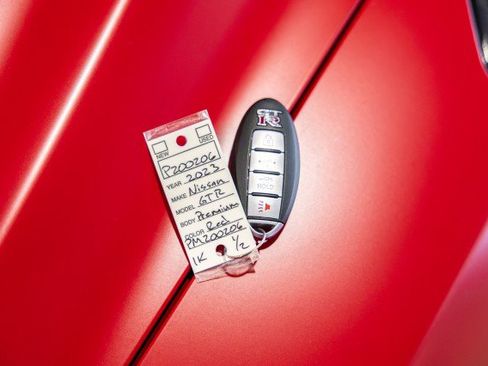 Used 2023 Nissan GT-R Premium w/ Premium Interior Package AWD/4WD image 54