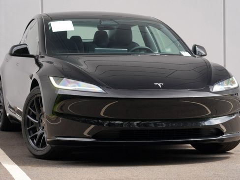 Used 2024 Tesla Model 3 RWD image 4