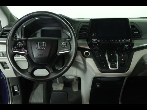 Used 2018 Honda Odyssey EX-L image 3