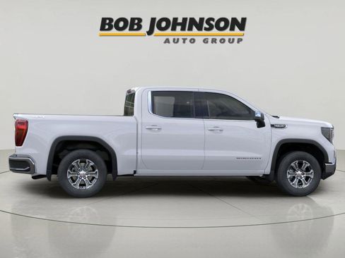 New 2026 GMC Sierra 1500 SLE AWD/4WD image 2
