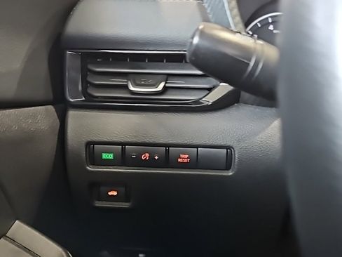 Used 2024 Nissan Sentra SV image 33