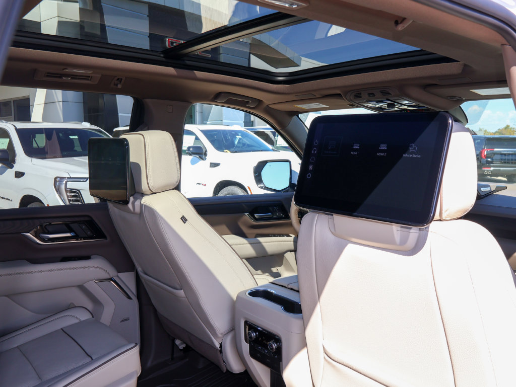 New 2026 GMC Yukon Denali w/ Advanced Technology Package AWD/4WD image 44