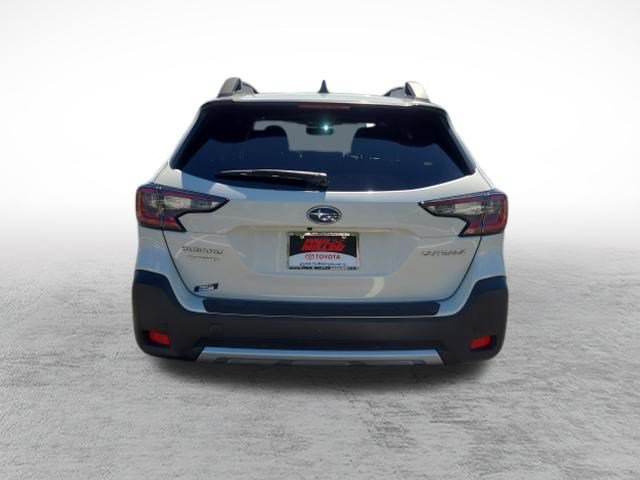 Used 2023 Subaru Outback Limited AWD/4WD image 6