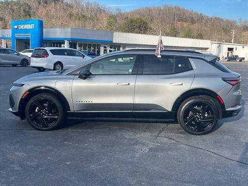 New 2024 Chevrolet Equinox EV RS image 2