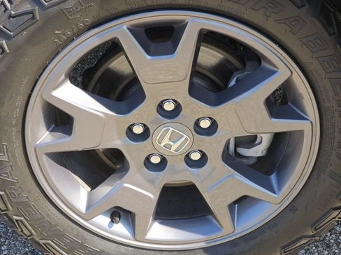 Used 2024 Honda Passport TrailSport image 16