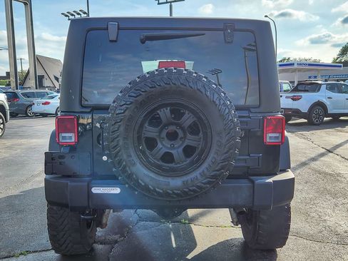 Used 2017 Jeep Wrangler Unlimited Sport w/ Quick Order Package 24S AWD/4WD image 5