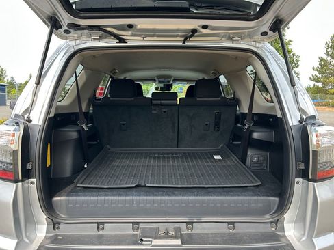 Used 2020 Toyota 4Runner SR5 image 25