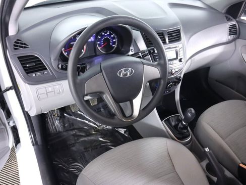 Used 2016 Hyundai Accent SE FWD image 9