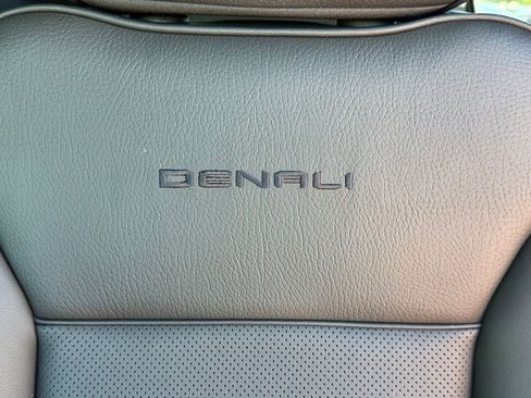 Used 2026 GMC Yukon XL Denali w/ Sun & Power Step Package AWD/4WD image 21