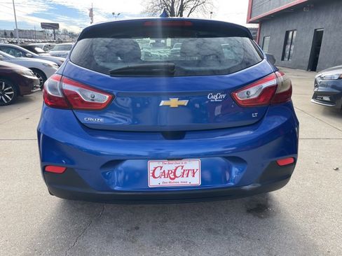Used 2017 Chevrolet Cruze LT w/ Convenience Package image 4